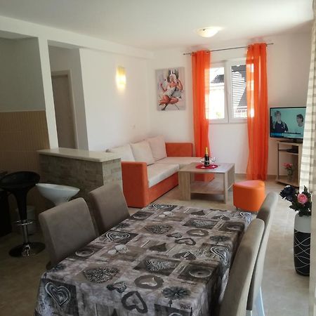 Apartman Zorica Διαμέρισμα Χέρτσεγκ Νόβι Εξωτερικό φωτογραφία